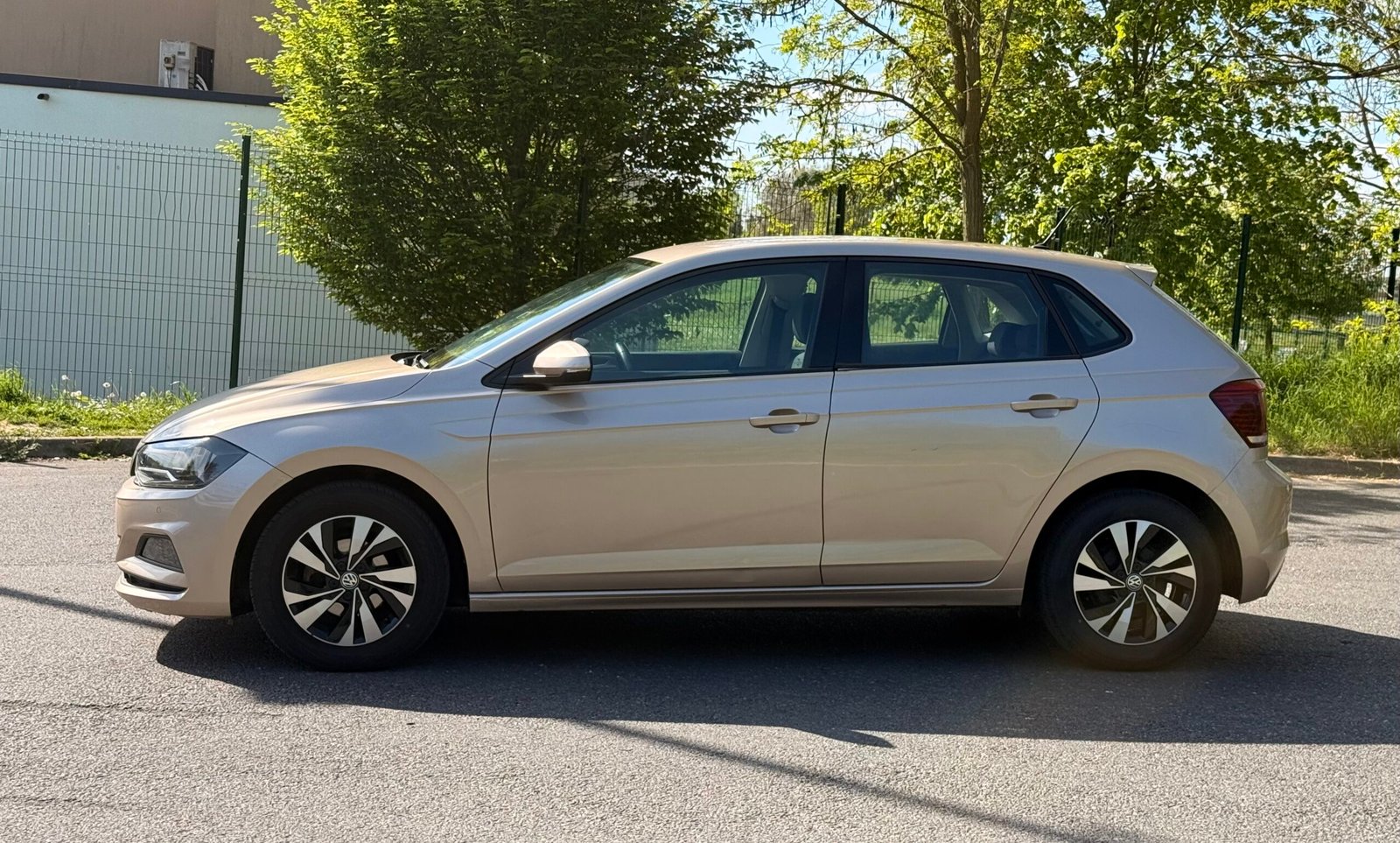 VOLKSWAGEN Polo VI 1.0 TSI DSG7 95 cv Boîte auto / Loundge