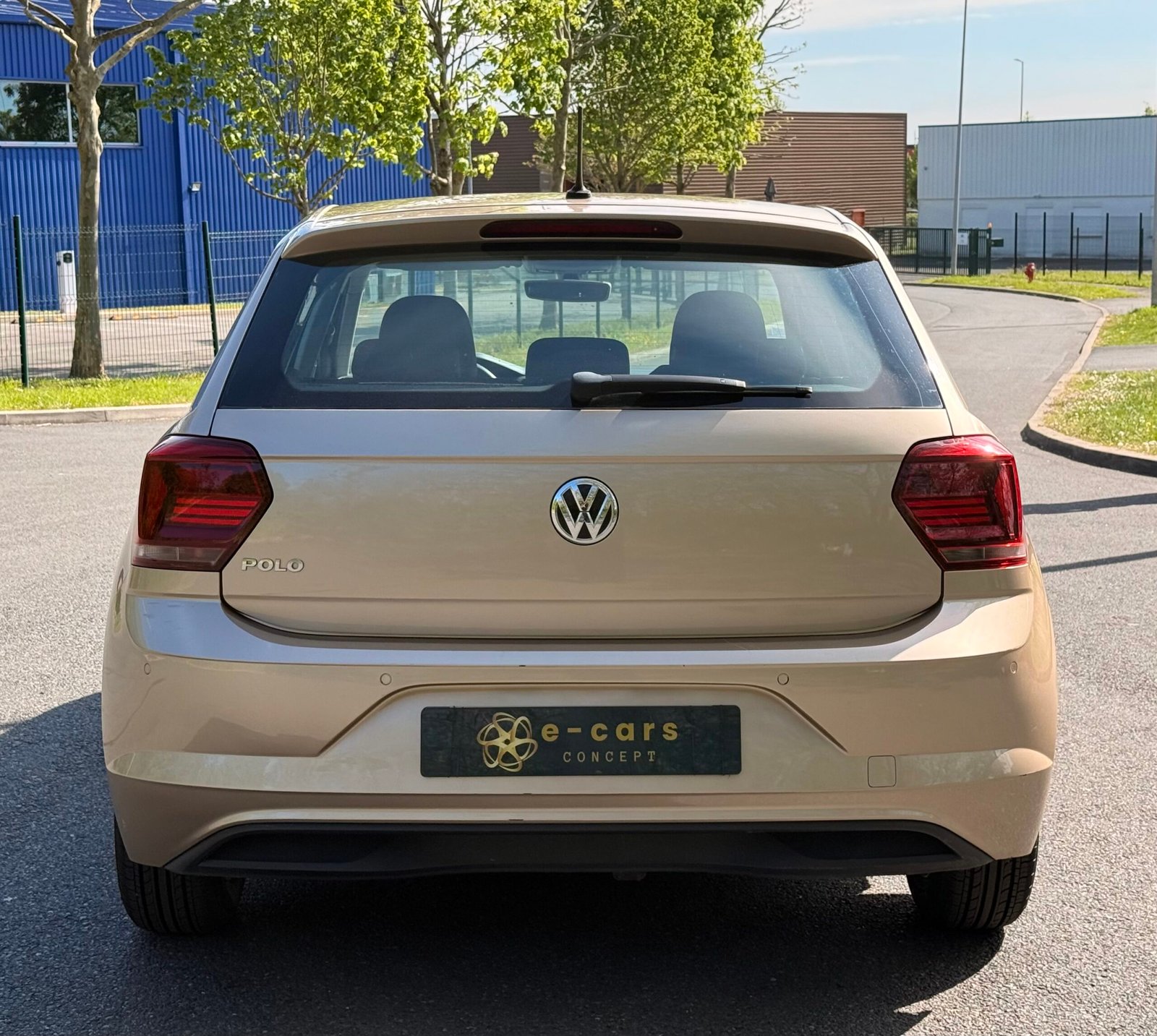VOLKSWAGEN Polo VI 1.0 TSI DSG7 95 cv Boîte auto / Loundge