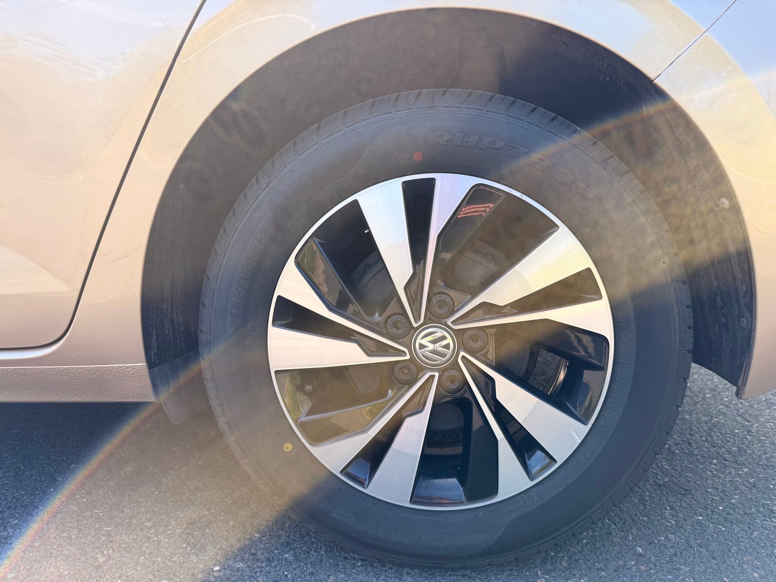 VOLKSWAGEN Polo VI 1.0 TSI DSG7 95 cv Boîte auto / Loundge