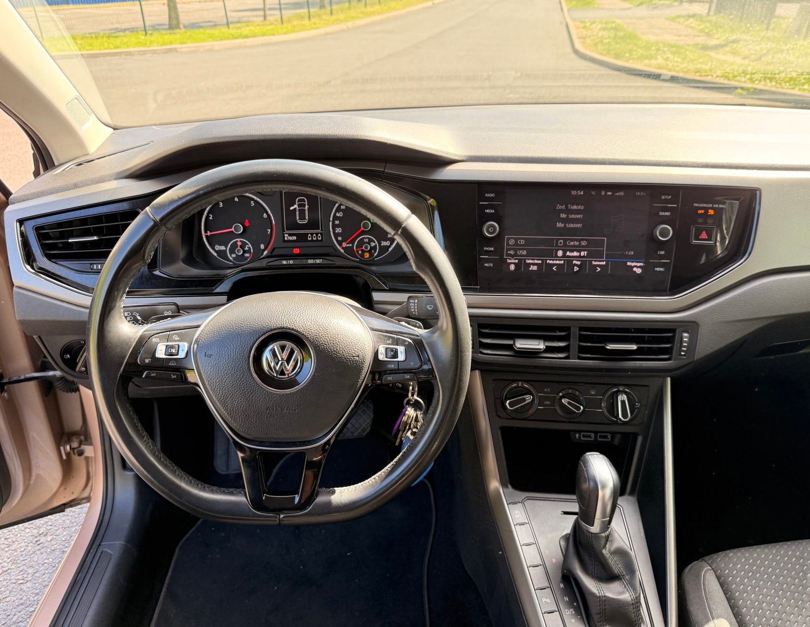 VOLKSWAGEN Polo VI 1.0 TSI DSG7 95 cv Boîte auto / Loundge