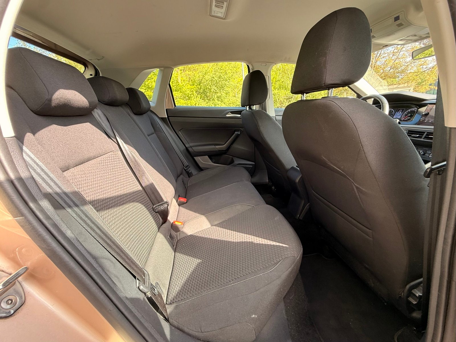 VOLKSWAGEN Polo VI 1.0 TSI DSG7 95 cv Boîte auto / Loundge