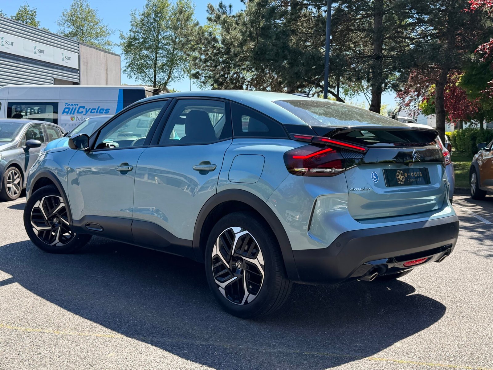 CITROEN C4 III 1.2 PURETECH 130 S&S FEEL PACK BVM6 Caractéristiques CITROEN C4 III 1.2 PURETECH 130 S&S FEEL PACK BVM6