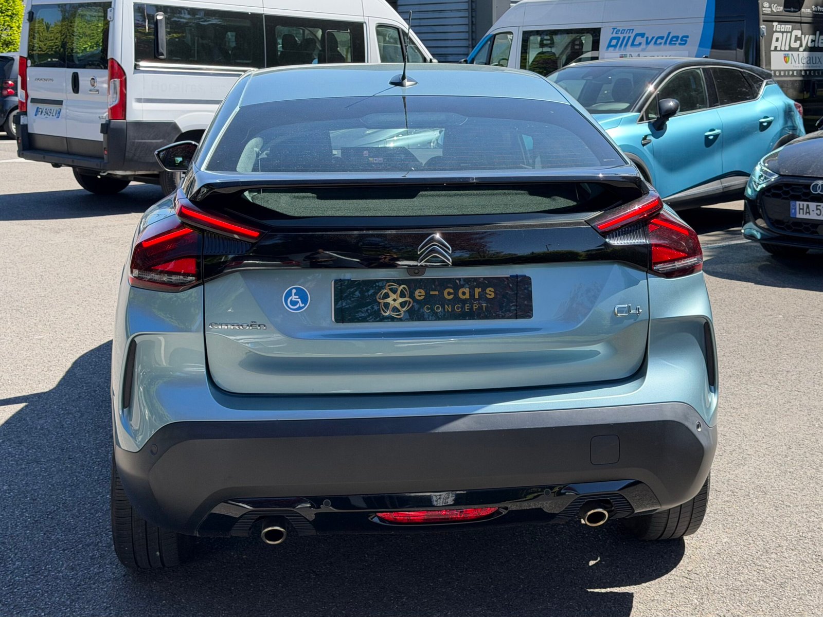 CITROEN C4 III 1.2 PURETECH 130 S&S FEEL PACK BVM6 Caractéristiques CITROEN C4 III 1.2 PURETECH 130 S&S FEEL PACK BVM6