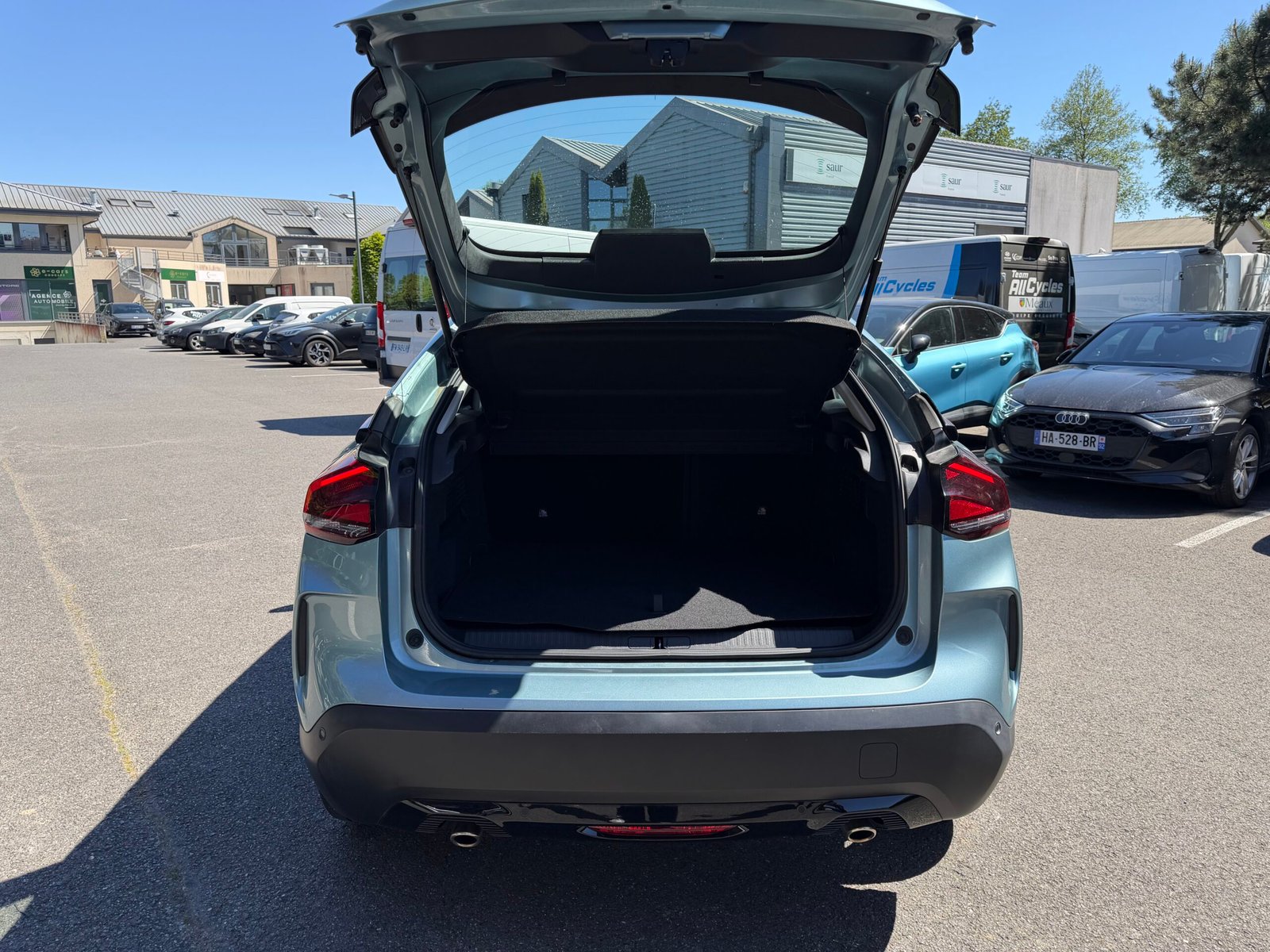 CITROEN C4 III 1.2 PURETECH 130 S&S FEEL PACK BVM6 Caractéristiques CITROEN C4 III 1.2 PURETECH 130 S&S FEEL PACK BVM6