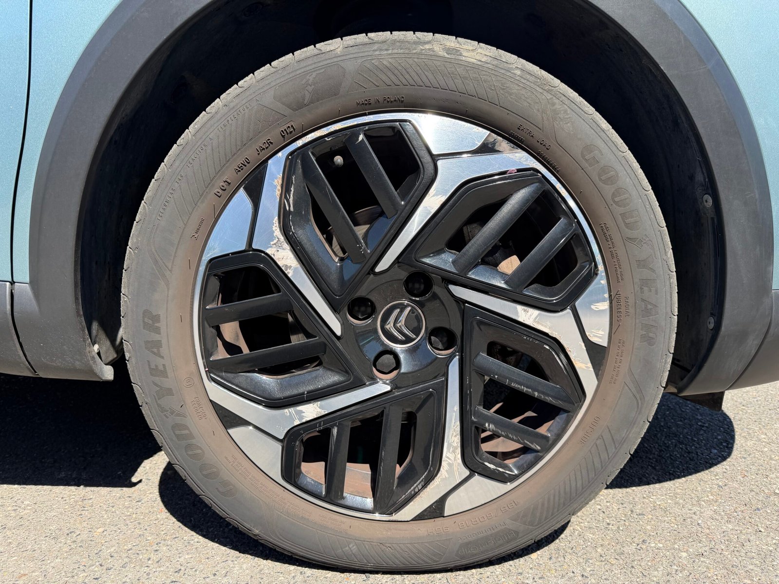 CITROEN C4 III 1.2 PURETECH 130 S&S FEEL PACK BVM6 Caractéristiques CITROEN C4 III 1.2 PURETECH 130 S&S FEEL PACK BVM6