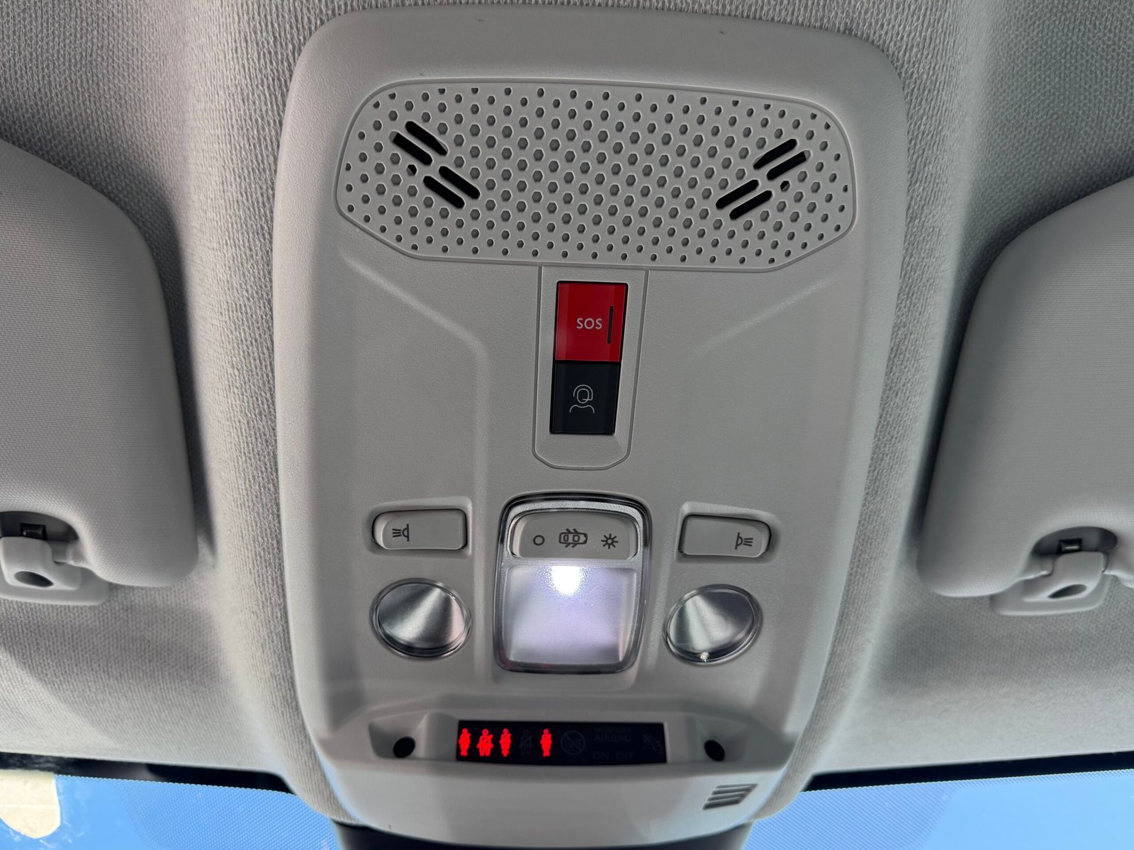 CITROEN C4 III 1.2 PURETECH 130 S&S FEEL PACK BVM6 Caractéristiques CITROEN C4 III 1.2 PURETECH 130 S&S FEEL PACK BVM6