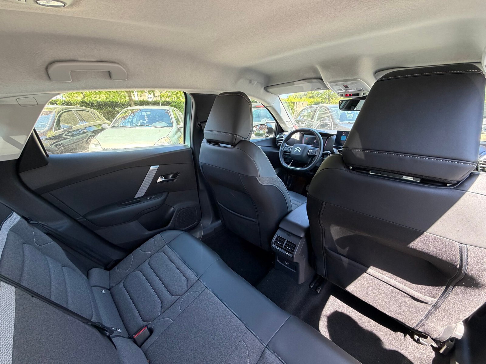 CITROEN C4 III 1.2 PURETECH 130 S&S FEEL PACK BVM6 Caractéristiques CITROEN C4 III 1.2 PURETECH 130 S&S FEEL PACK BVM6