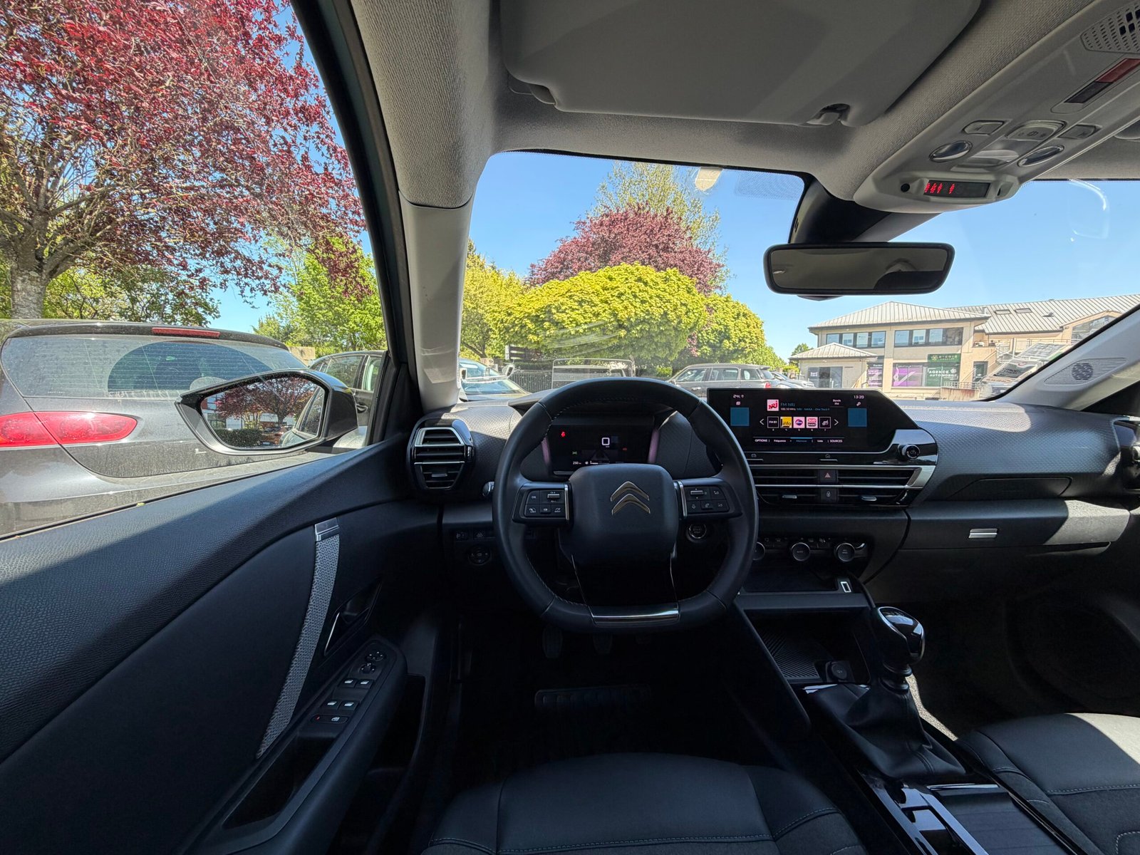 CITROEN C4 III 1.2 PURETECH 130 S&S FEEL PACK BVM6 Caractéristiques CITROEN C4 III 1.2 PURETECH 130 S&S FEEL PACK BVM6