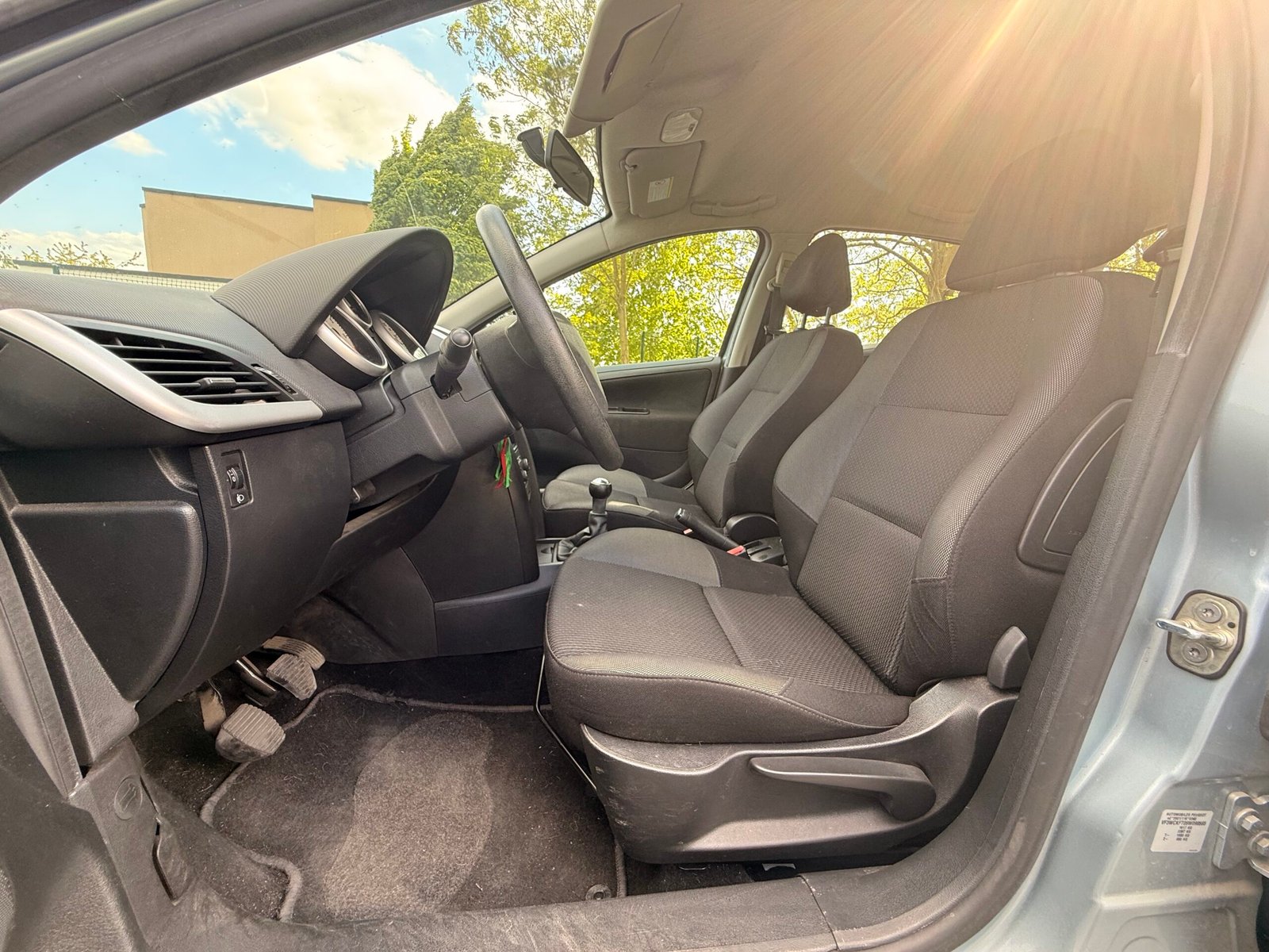 PEUGEOT 207 5 portes 1.4 e 73 cv