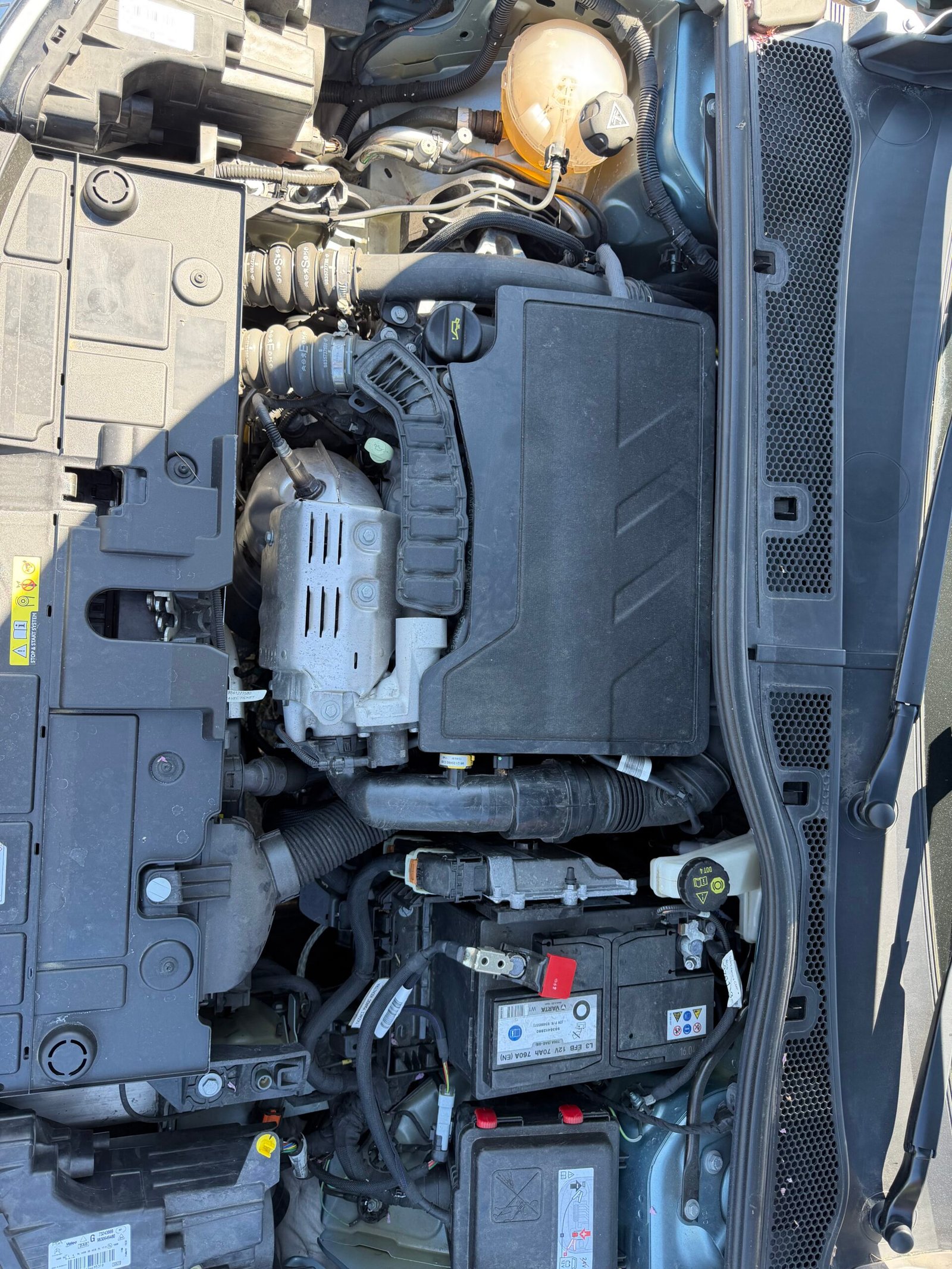 CITROEN C4 III 1.2 PURETECH 130 S&S FEEL PACK BVM6 Caractéristiques CITROEN C4 III 1.2 PURETECH 130 S&S FEEL PACK BVM6