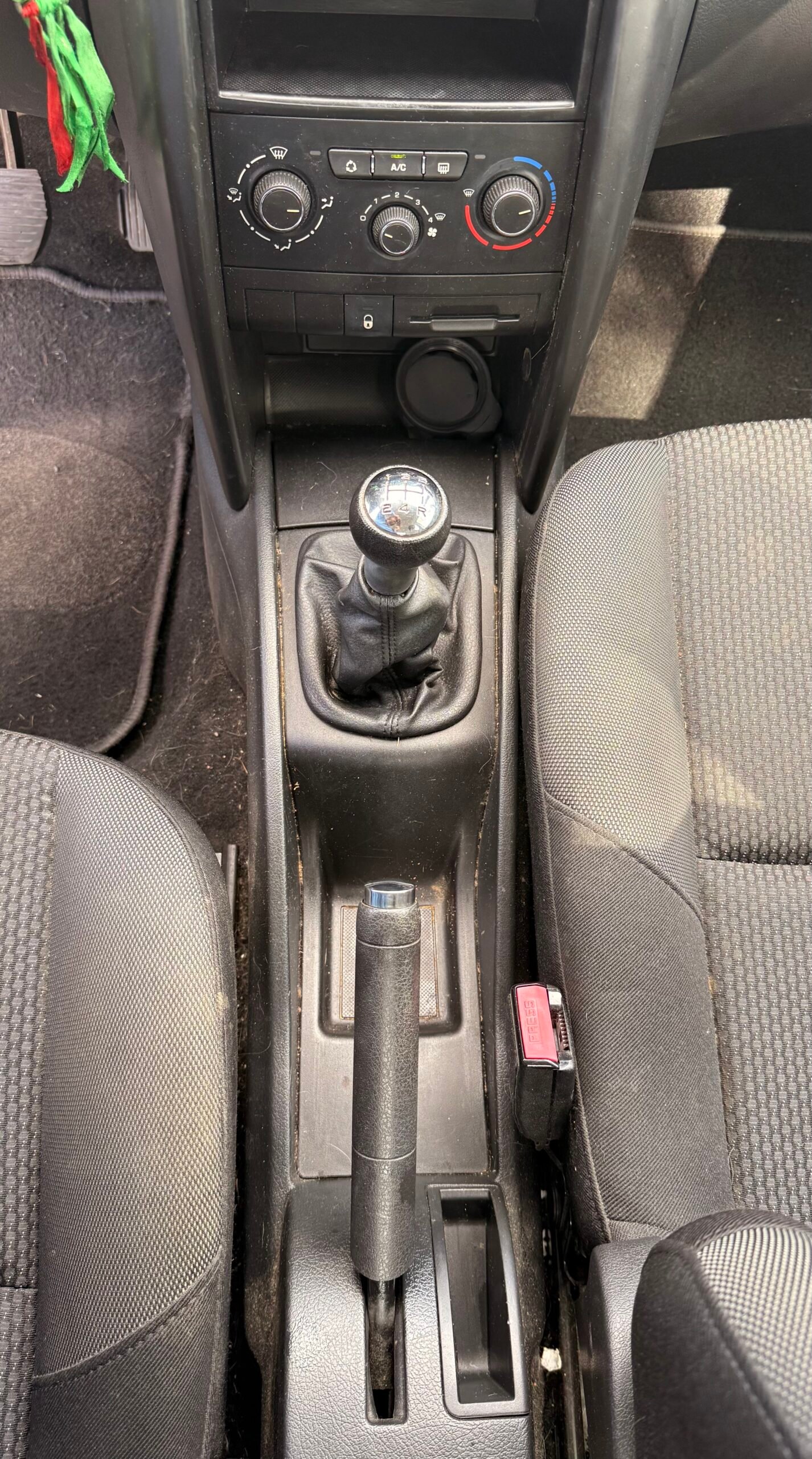 PEUGEOT 207 5 portes 1.4 e 73 cv