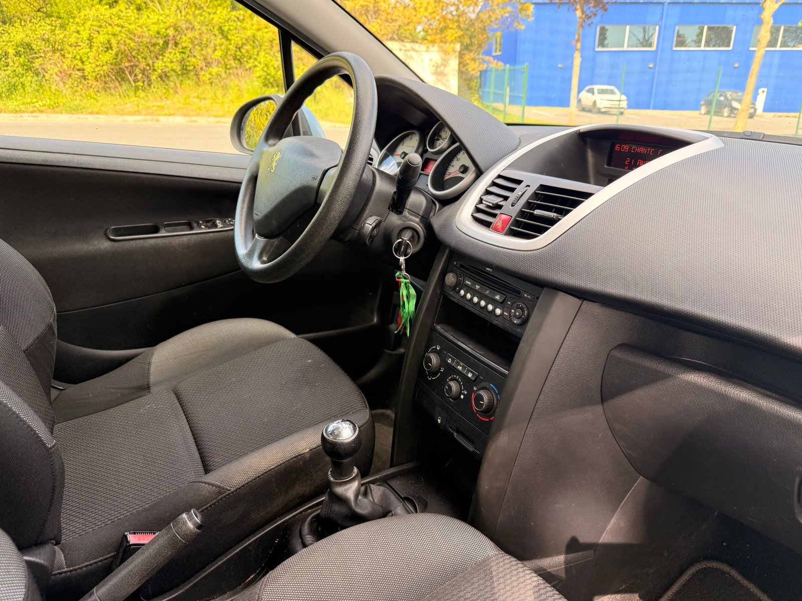 PEUGEOT 207 5 portes 1.4 e 73 cv