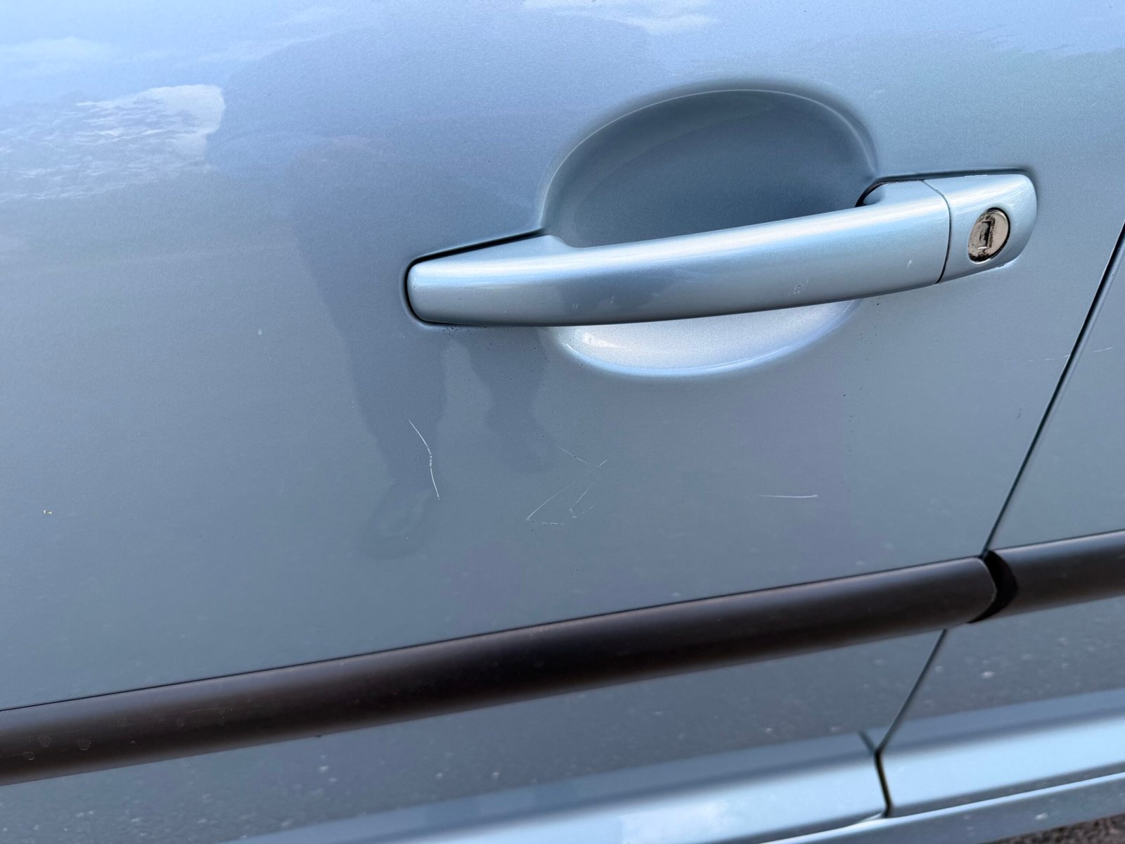 PEUGEOT 207 5 portes 1.4 e 73 cv