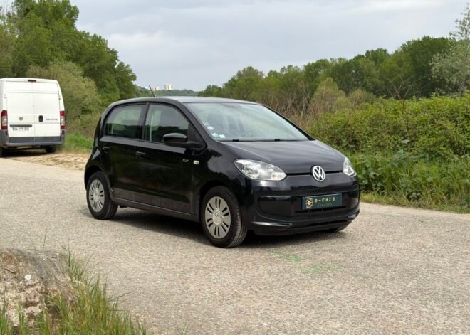 Volkswagen Up « édition cup »1,0 MPI 75 Ch