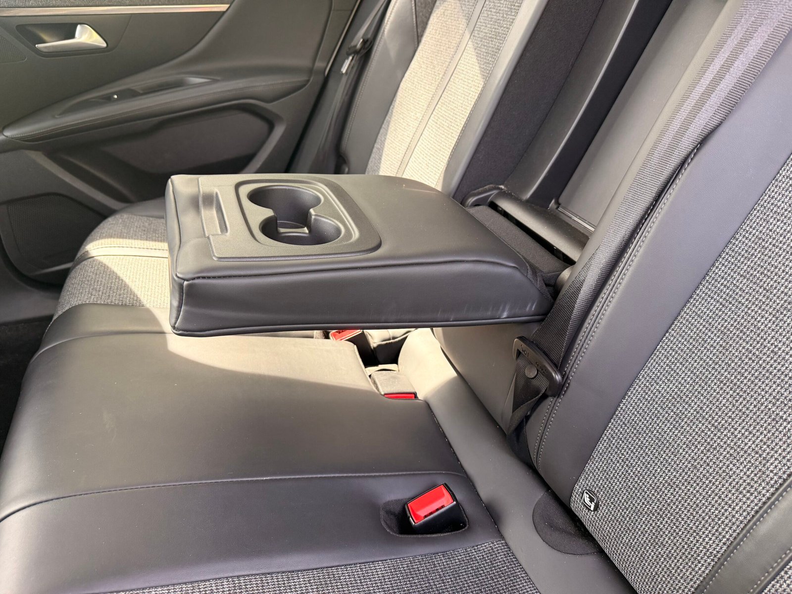 PEUGEOT 3008 II 1.2 THP Puretech S&S 130 cv