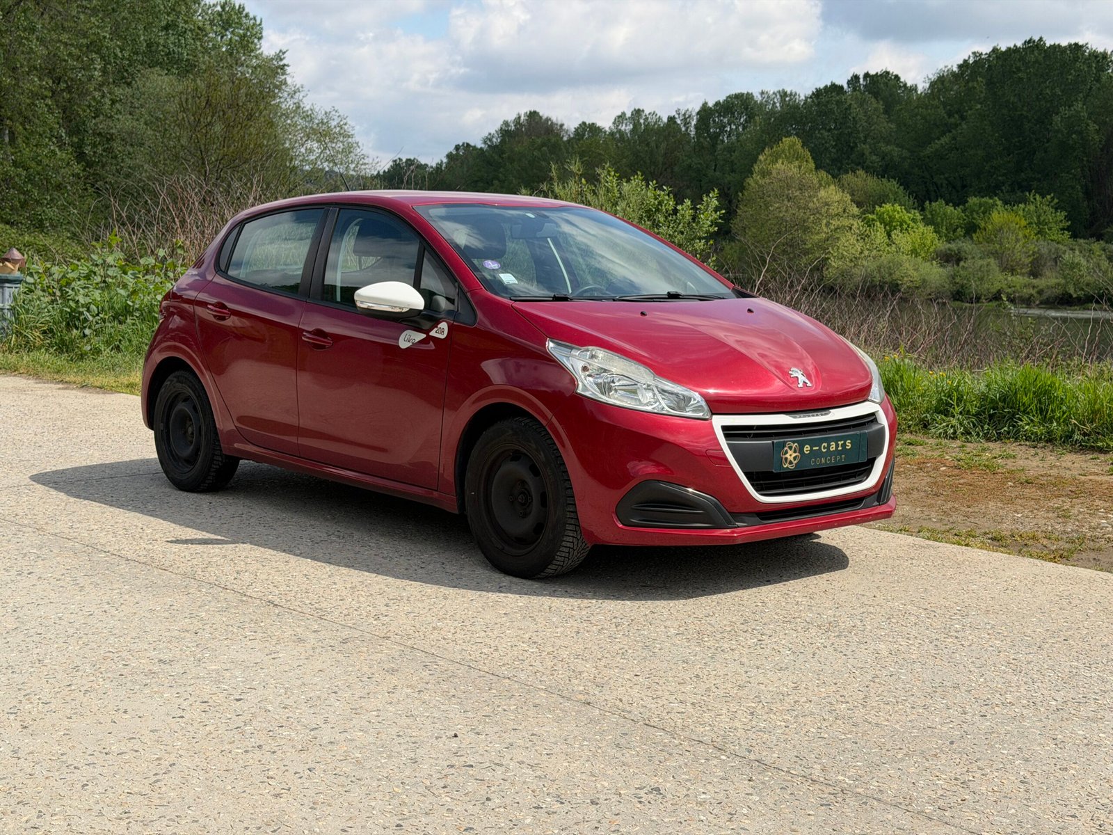 PEUGEOT 208 1.2 VTI 68ch Like Édition