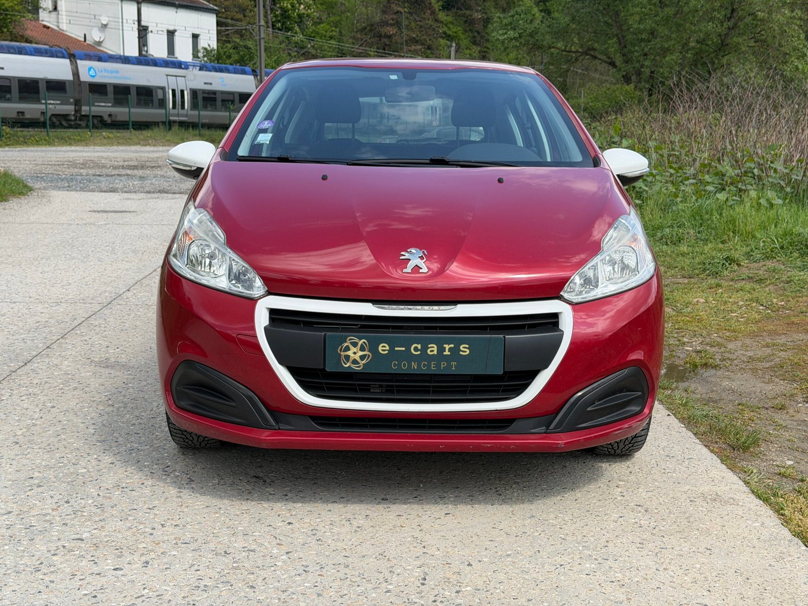 PEUGEOT 208 1.2 VTI 68ch Like Édition