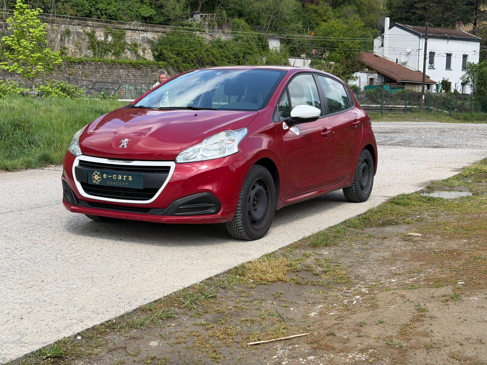 PEUGEOT 208 1.2 VTI 68ch Like Édition
