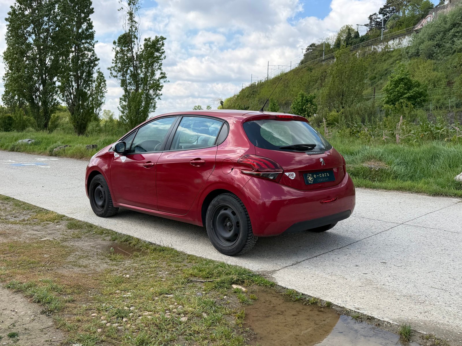PEUGEOT 208 1.2 VTI 68ch Like Édition