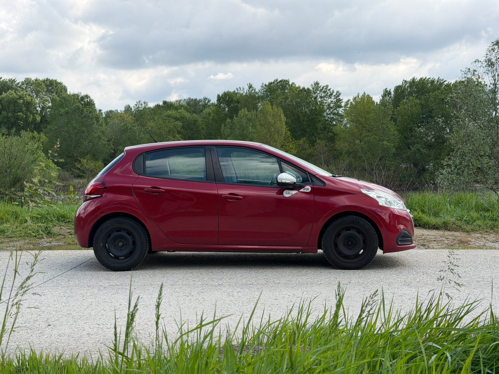 PEUGEOT 208 1.2 VTI 68ch Like Édition
