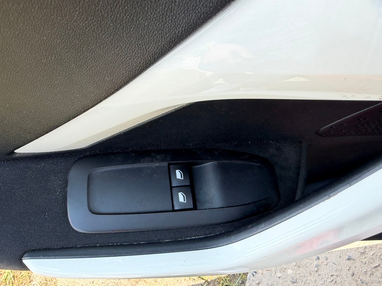 PEUGEOT 208 1.2 VTI 68ch Like Édition