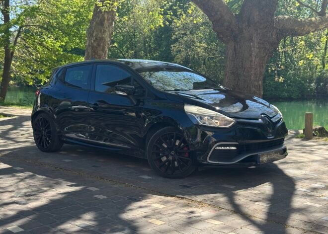 RENAULT Clio (4) IV RS 1.6 16V Turbo EDC6 200 cv