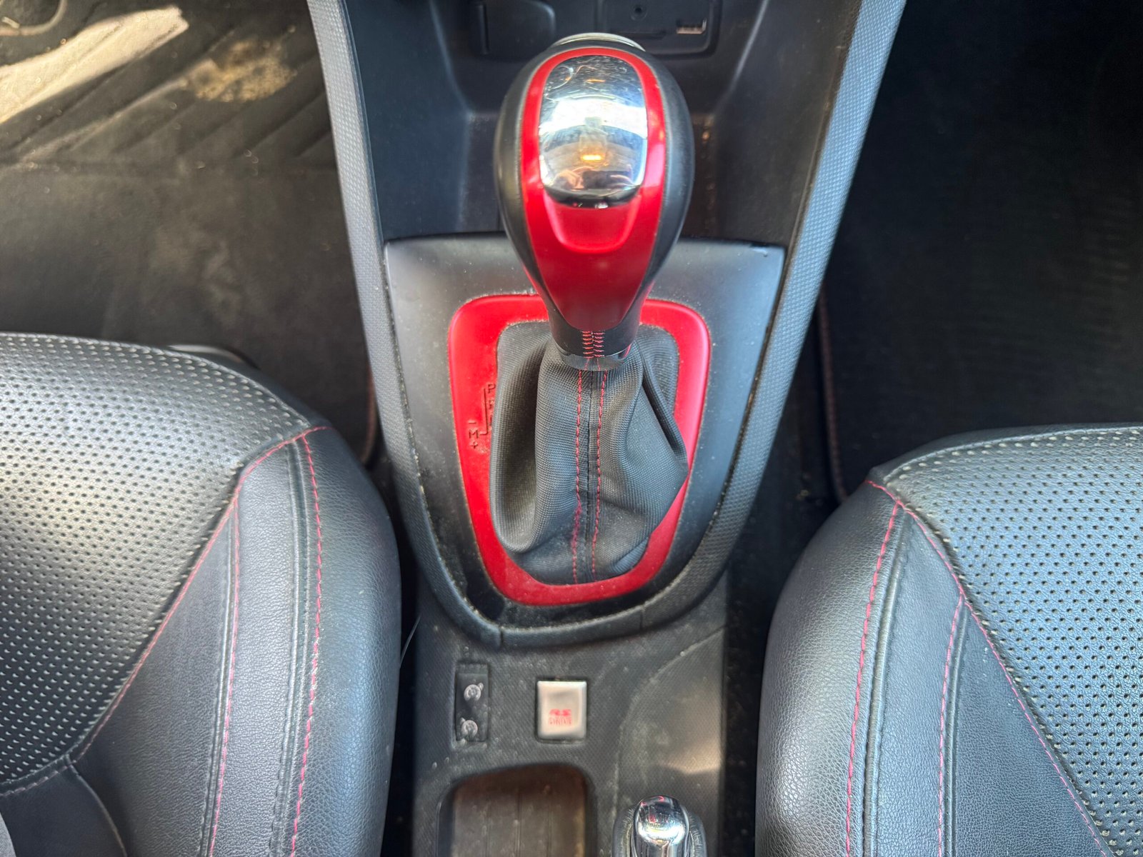 RENAULT Clio (4) IV RS 1.6 16V Turbo EDC6 200 cv