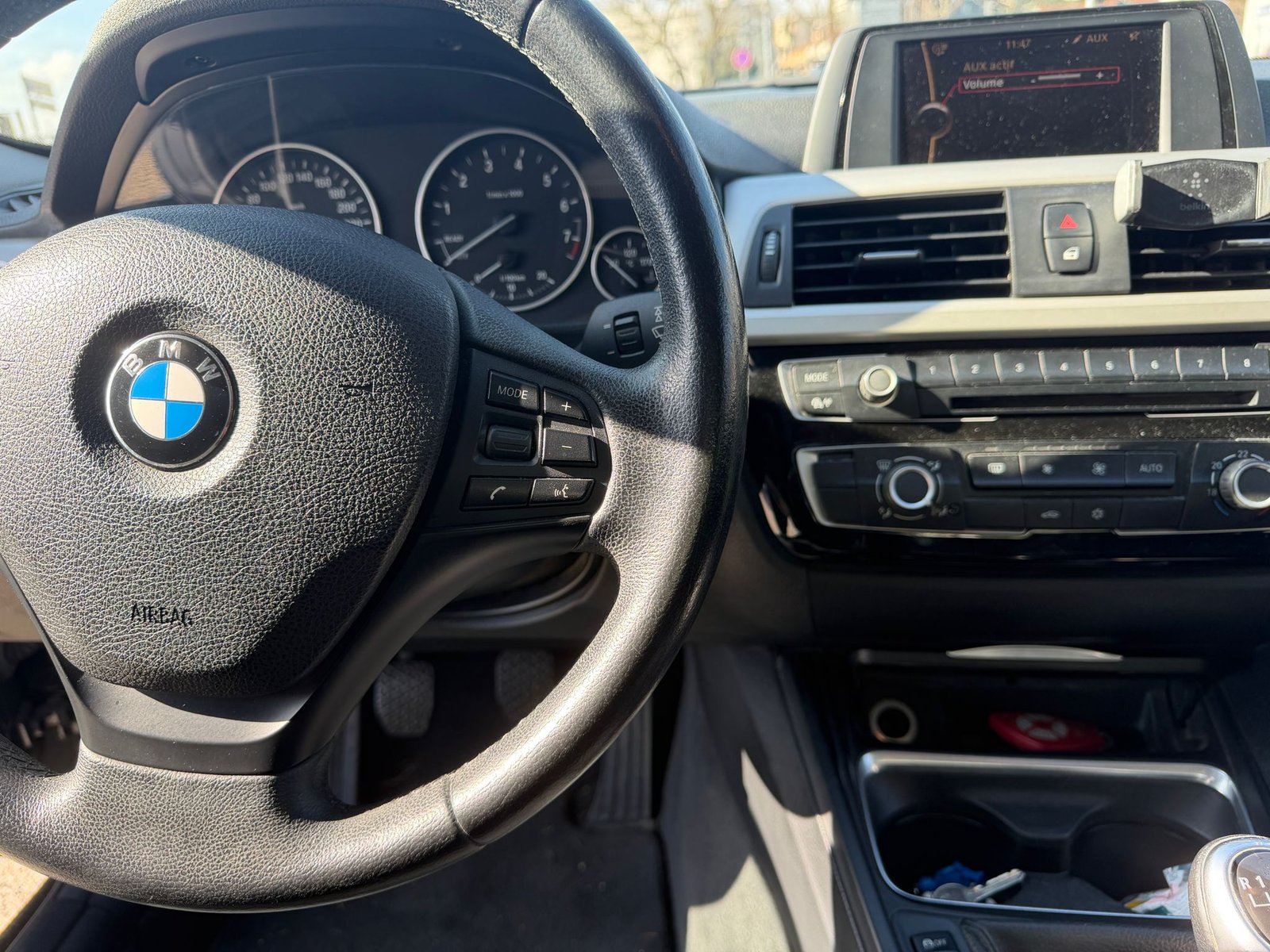 BMW série 3 320i Lounge 184cv