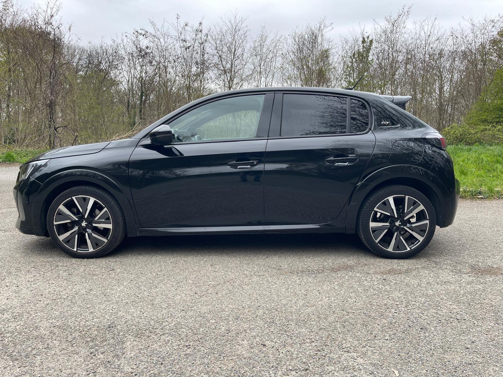PEUGEOT 208 II 5 Portes 1.2 PureTech 12V EAT8 S&S 100 GT