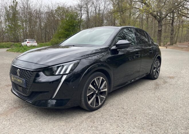 PEUGEOT 208 II 5 Portes 1.2 PureTech 12V EAT8 S&S 100 GT