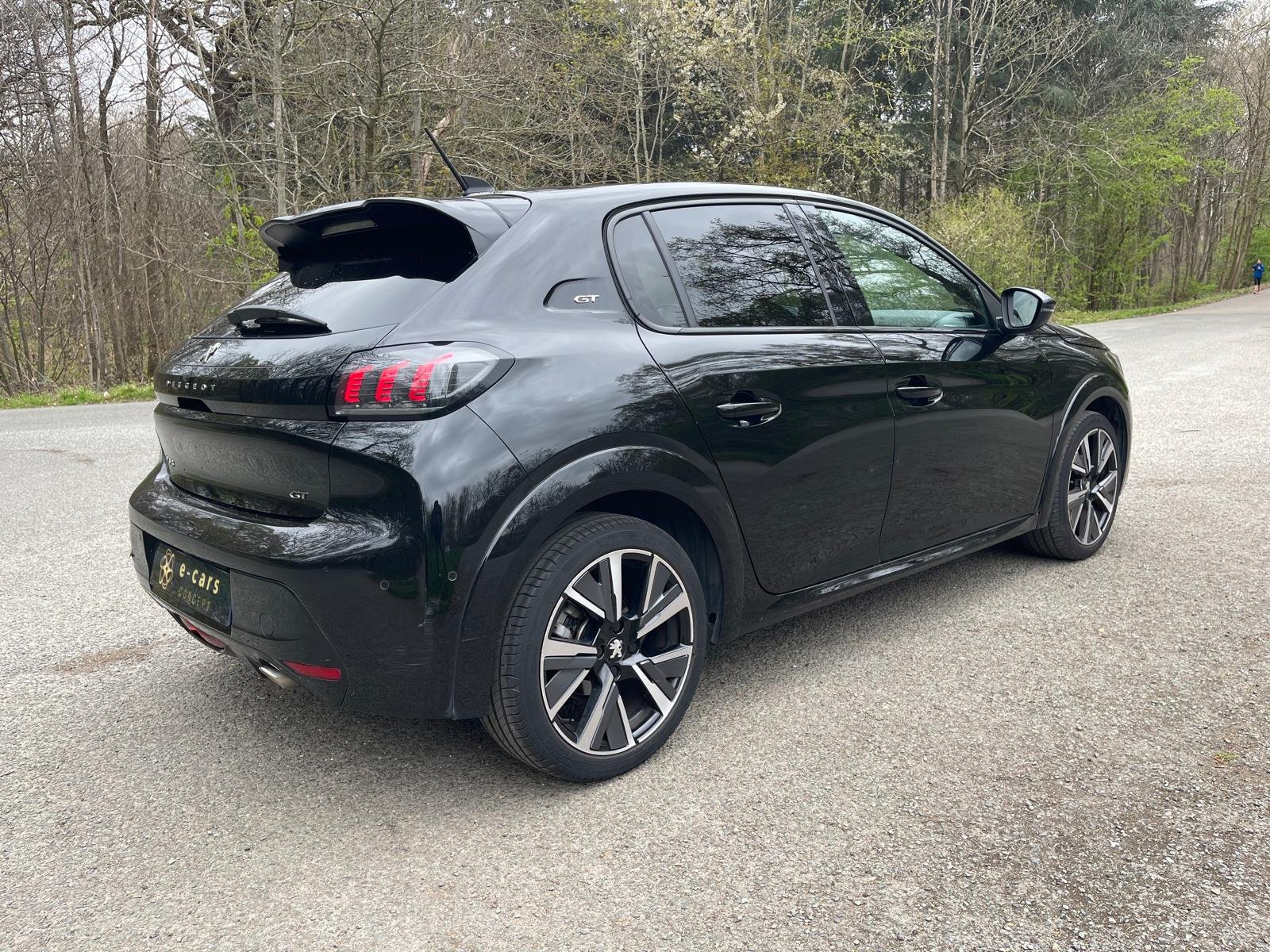 PEUGEOT 208 II 5 Portes 1.2 PureTech 12V EAT8 S&S 100 GT