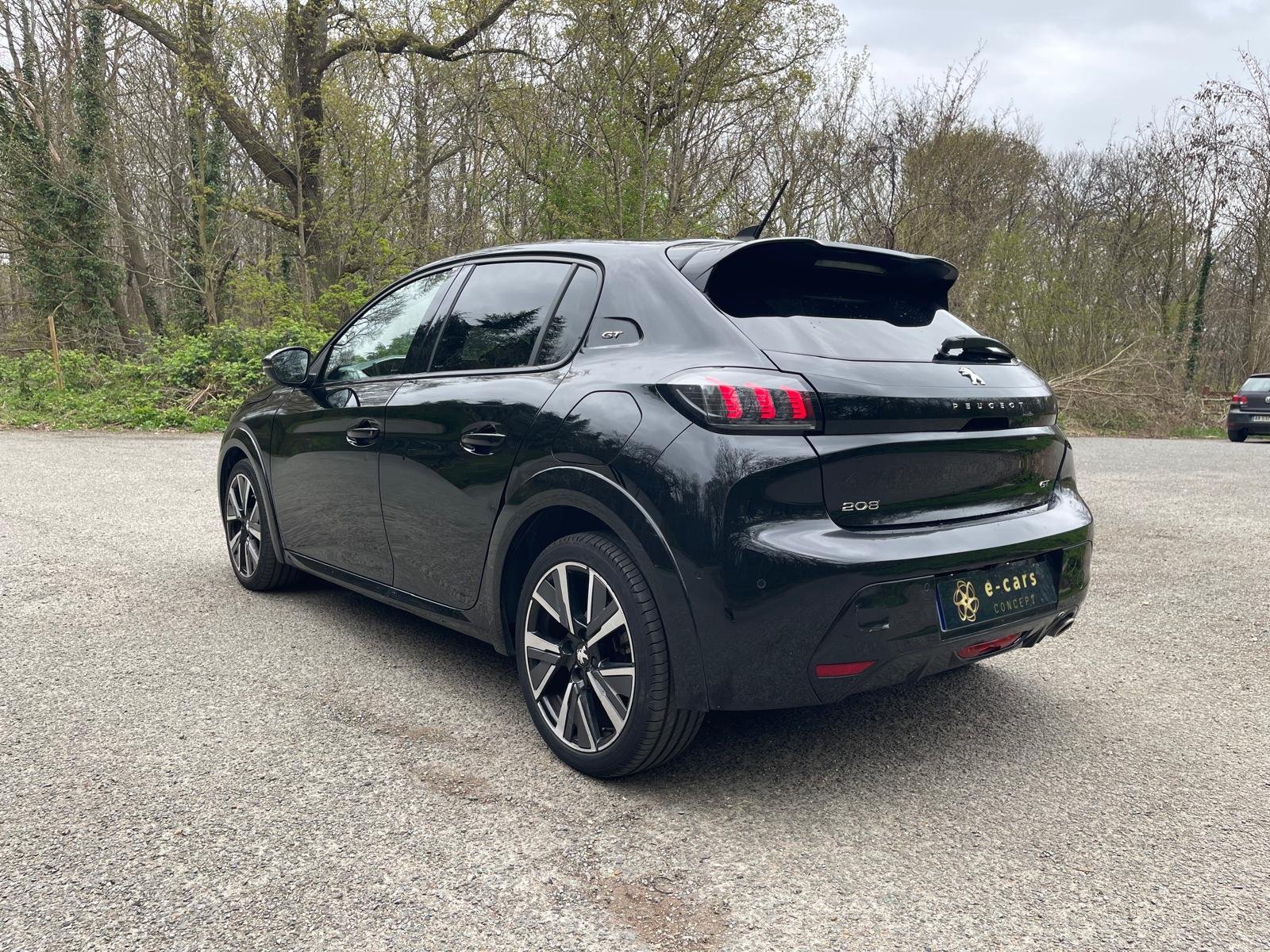 PEUGEOT 208 II 5 Portes 1.2 PureTech 12V EAT8 S&S 100 GT