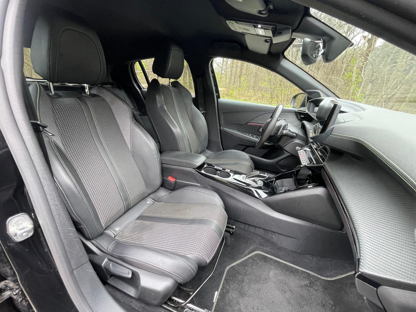 PEUGEOT 208 II 5 Portes 1.2 PureTech 12V EAT8 S&S 100 GT