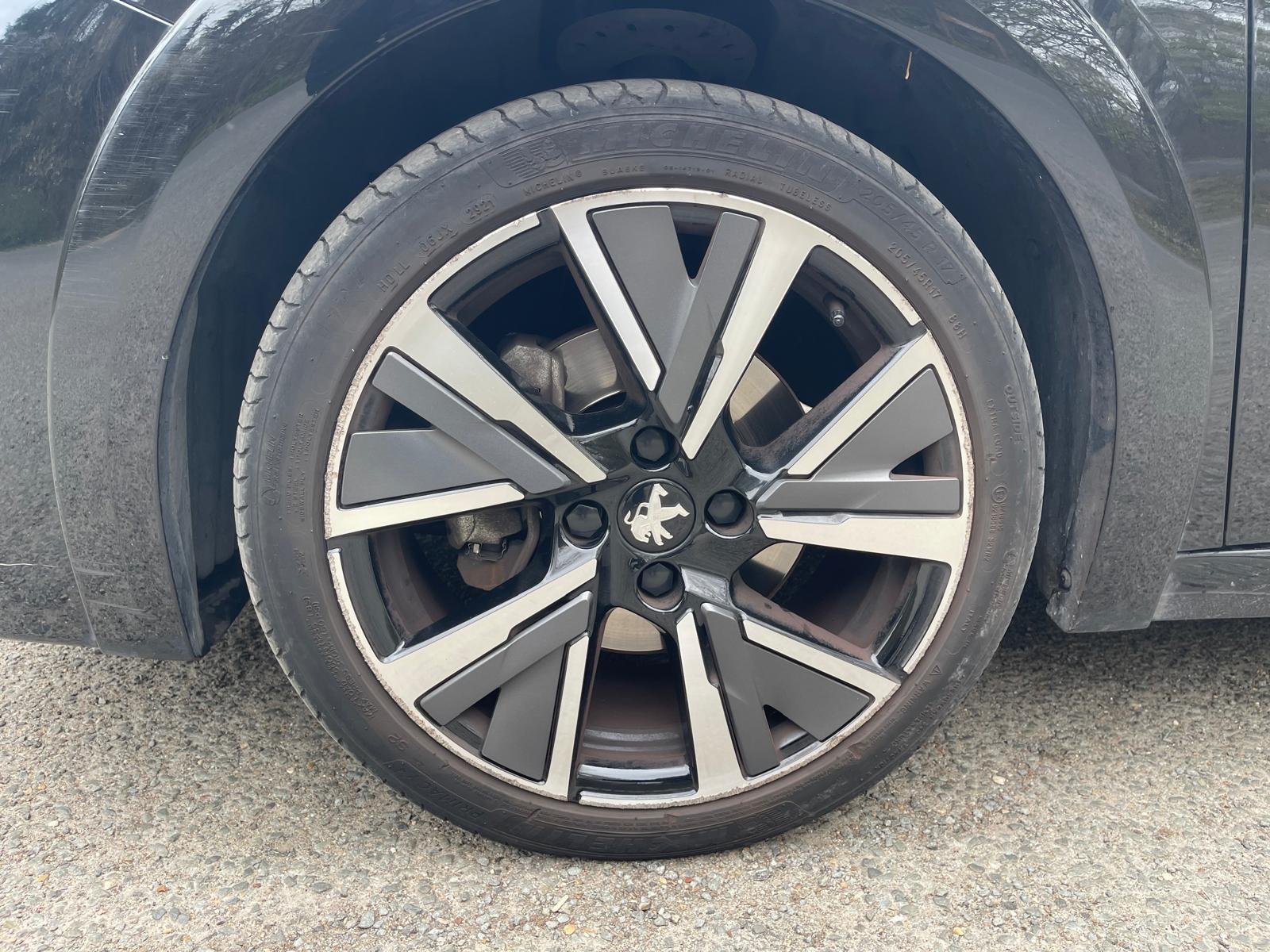 PEUGEOT 208 II 5 Portes 1.2 PureTech 12V EAT8 S&S 100 GT