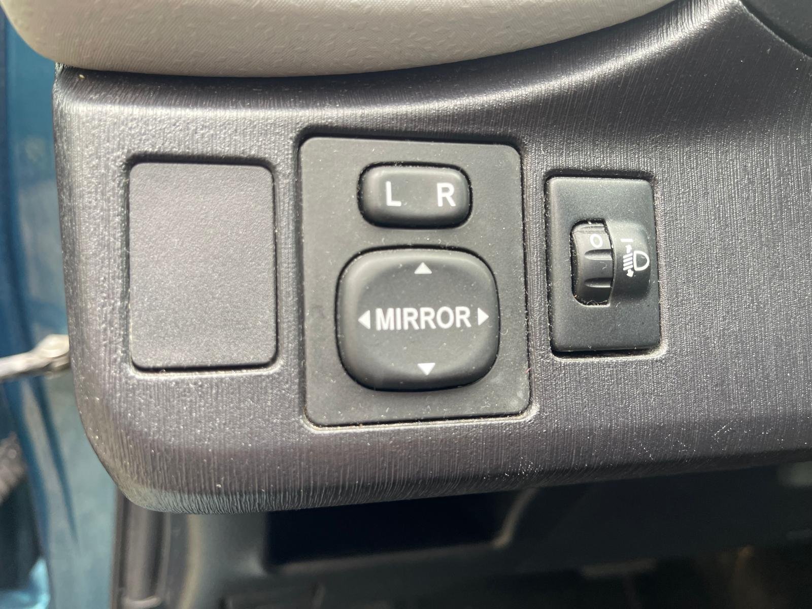 TOYOTA Yaris France 1.5 VVTi Hybrid 100h E-CVT 75