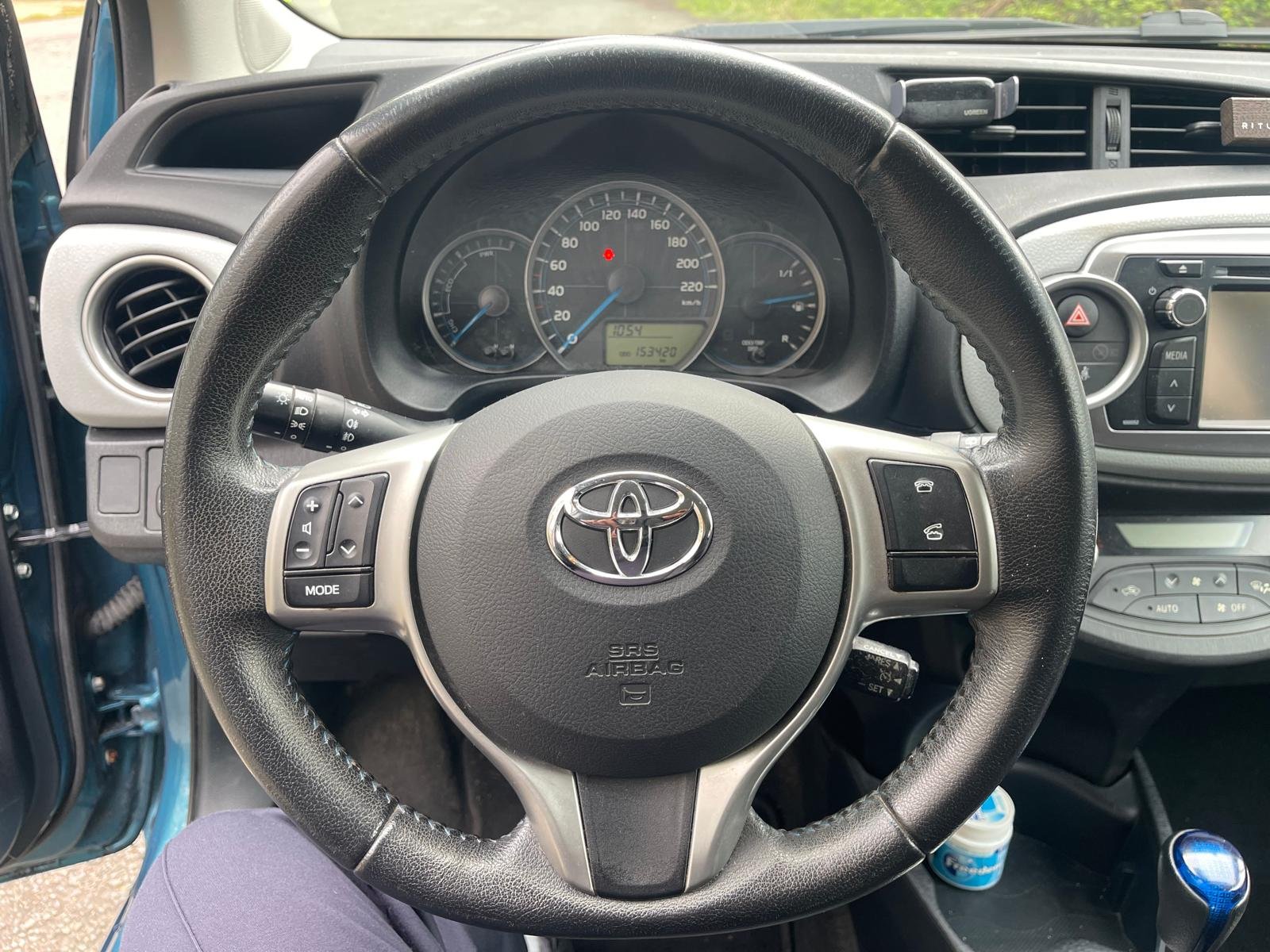 TOYOTA Yaris France 1.5 VVTi Hybrid 100h E-CVT 75