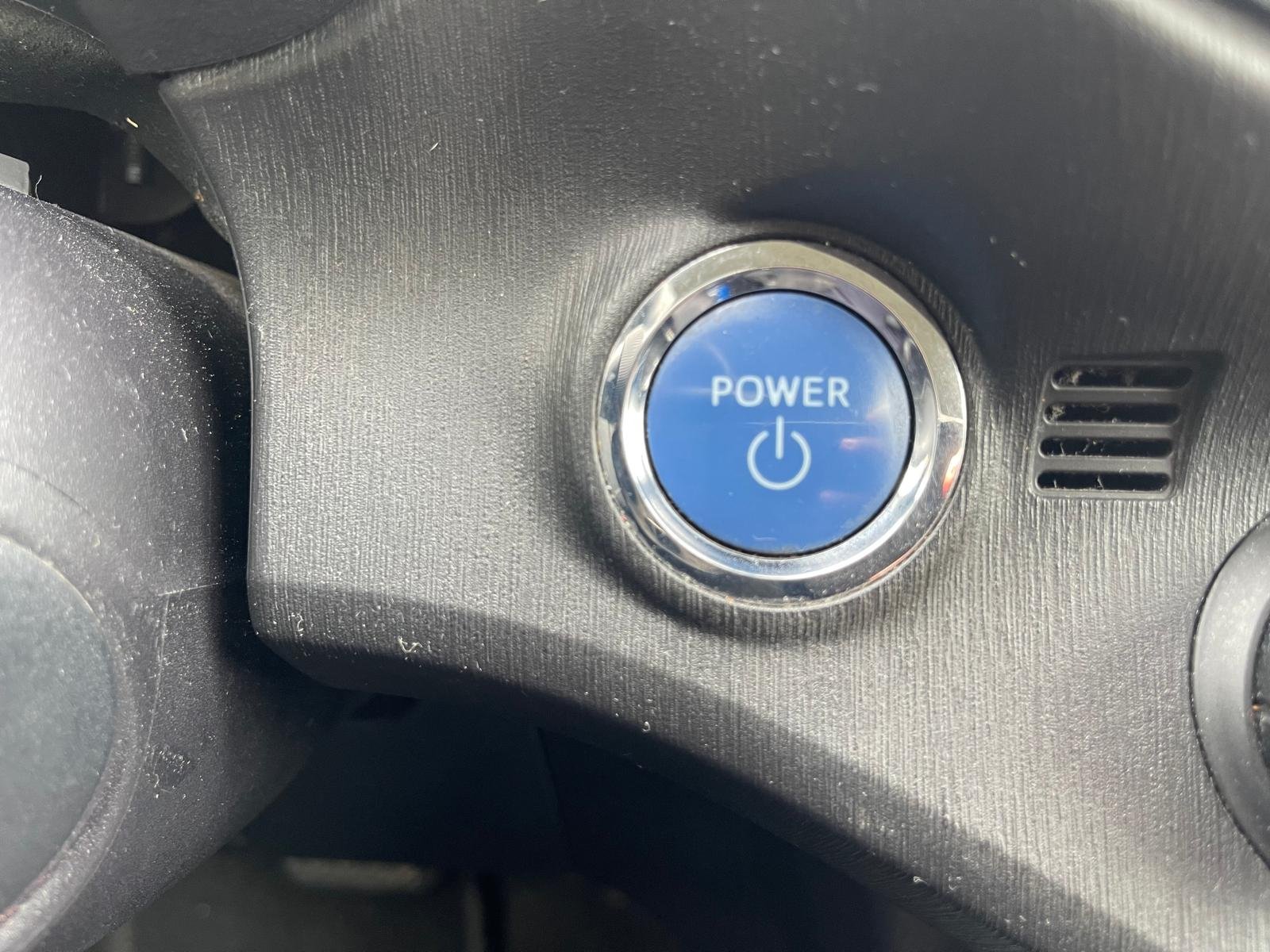 TOYOTA Yaris France 1.5 VVTi Hybrid 100h E-CVT 75