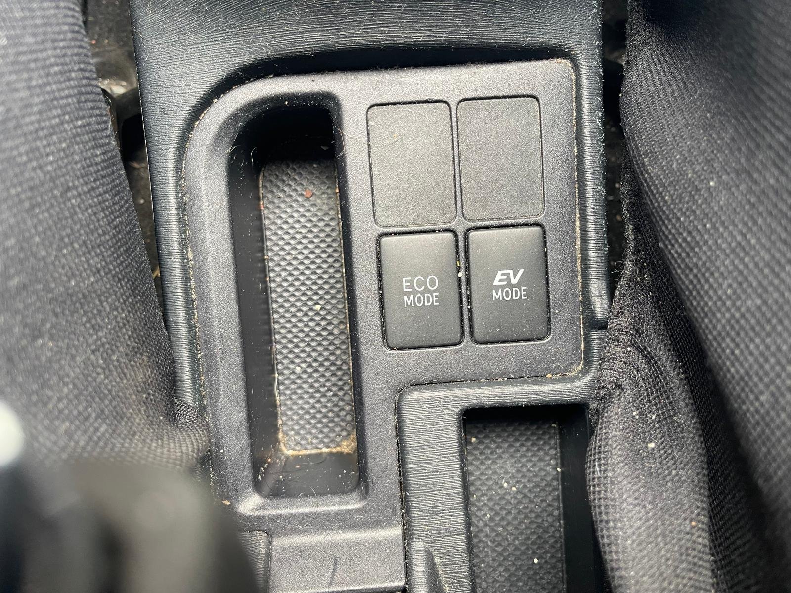 TOYOTA Yaris France 1.5 VVTi Hybrid 100h E-CVT 75