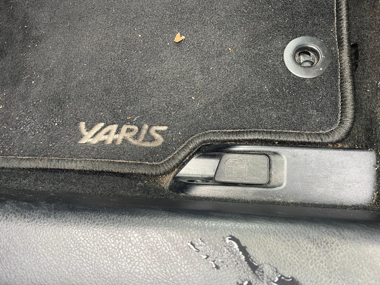 TOYOTA Yaris France 1.5 VVTi Hybrid 100h E-CVT 75