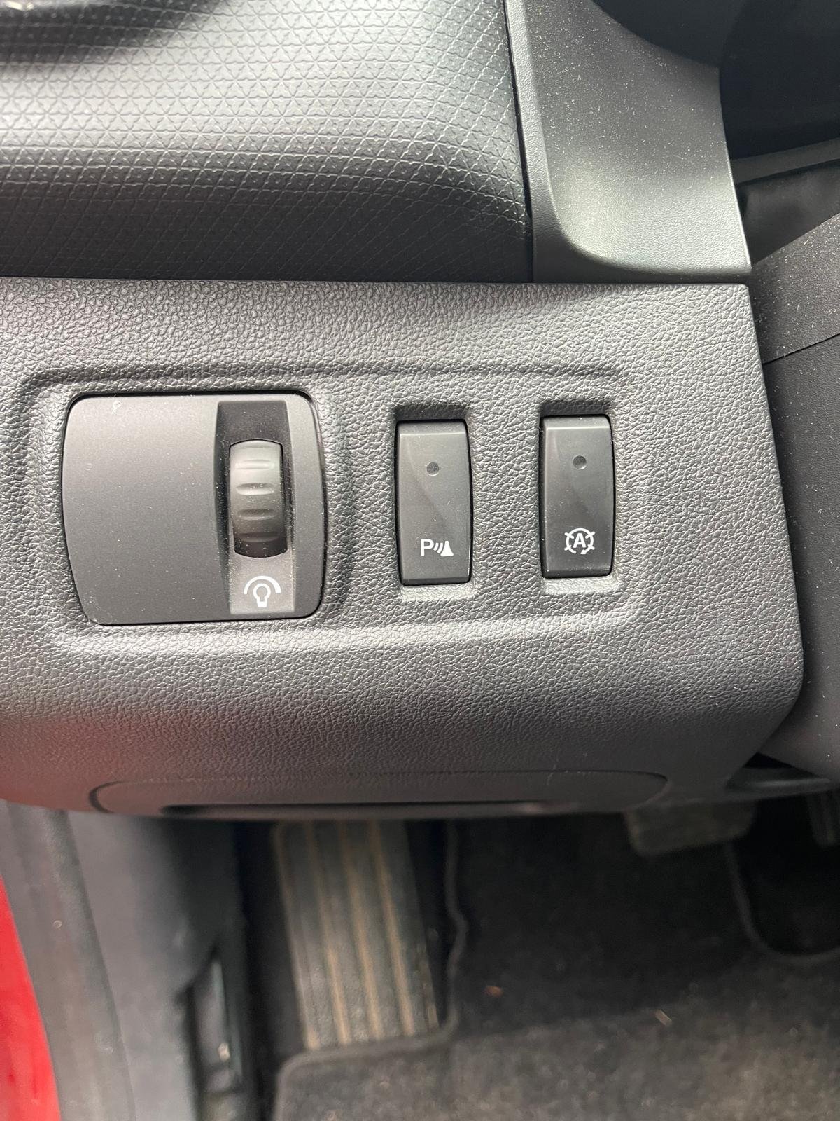 RENAULT Clio IV Phase 2 1.2 TCe 16V Energy EDC6 S&S 118 INTENS