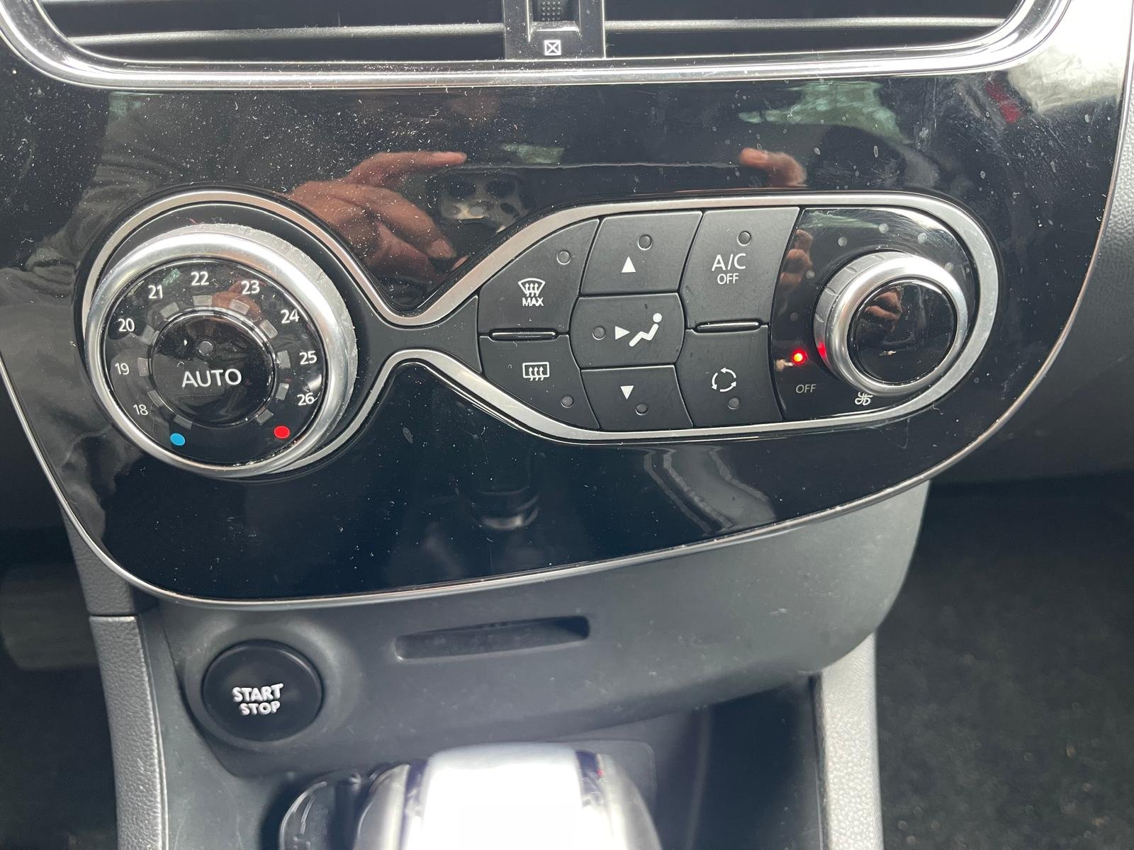 RENAULT Clio IV Phase 2 1.2 TCe 16V Energy EDC6 S&S 118 INTENS