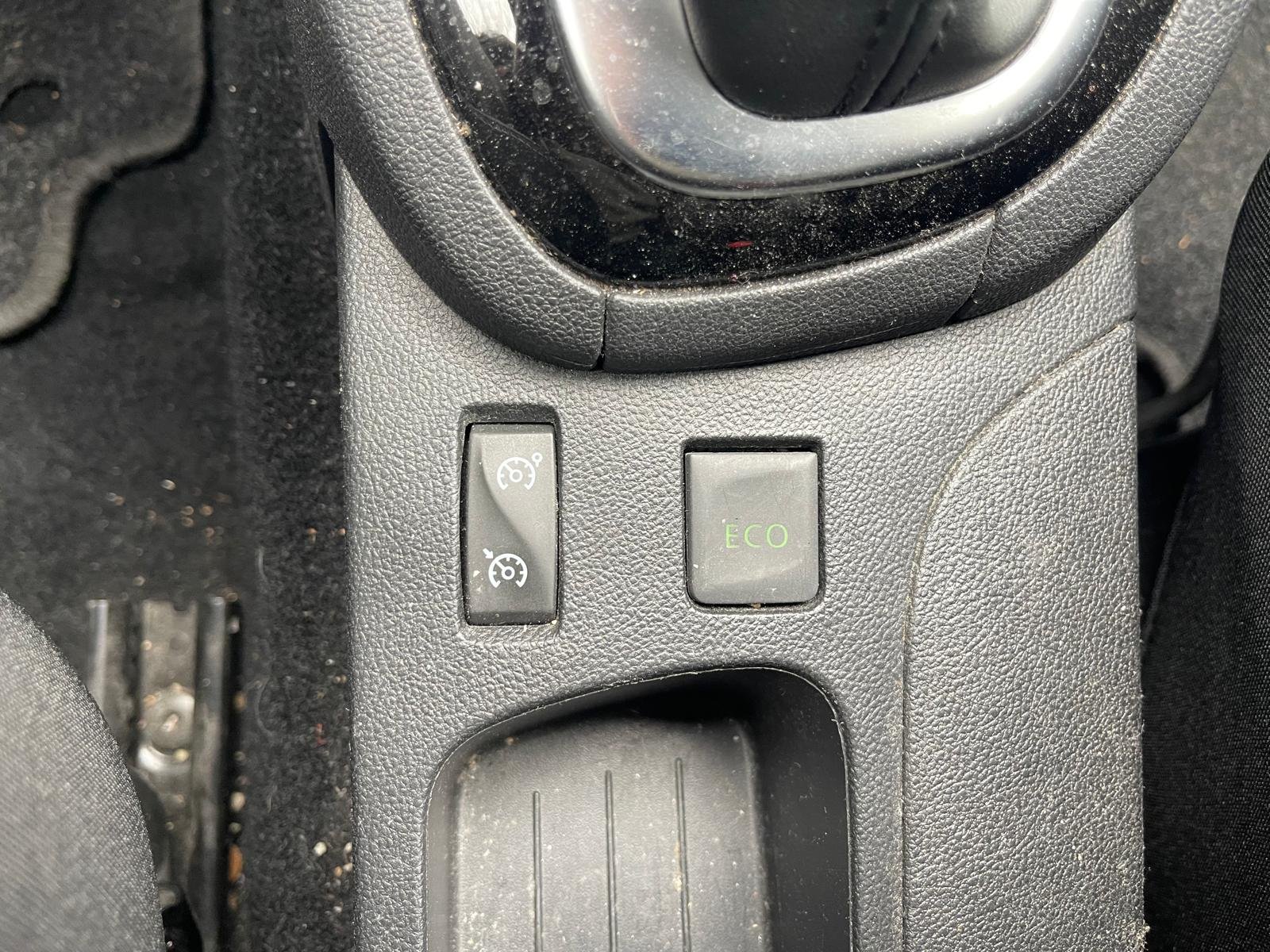 RENAULT Clio IV Phase 2 1.2 TCe 16V Energy EDC6 S&S 118 INTENS