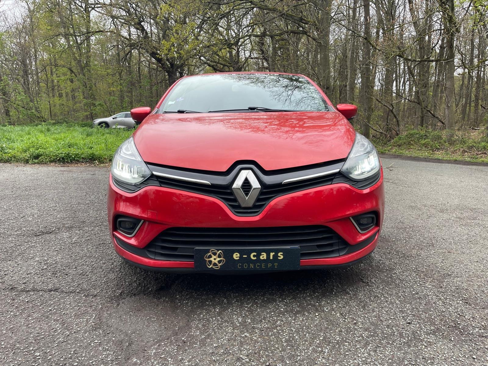 RENAULT Clio IV Phase 2 1.2 TCe 16V Energy EDC6 S&S 118 INTENS