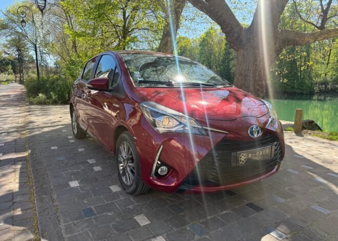 Toyota Yaris E-CVT 100H “Dynamic”
