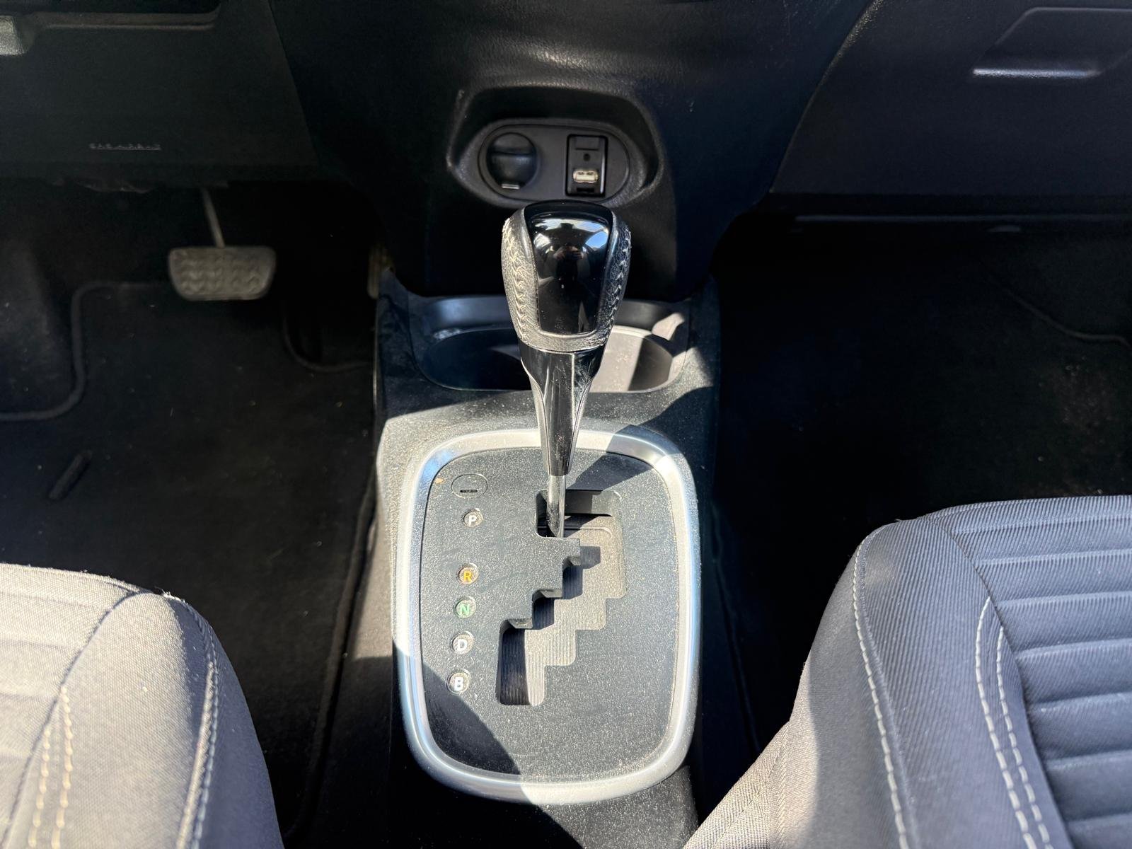 Toyota Yaris E-CVT 100H “Dynamic”