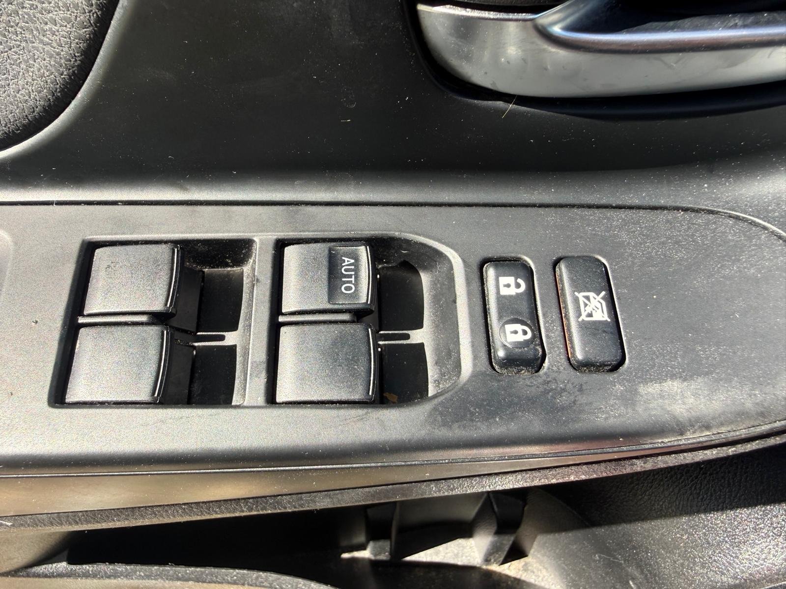 Toyota Yaris E-CVT 100H “Dynamic”