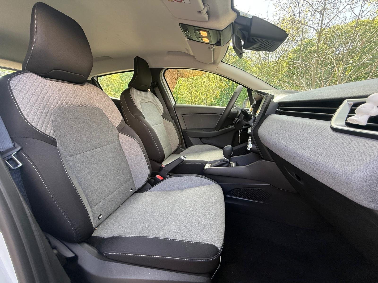 RENAULT Clio V (5) E-TECH 1.6 145Ch Hybrid “EQUILIBRE”