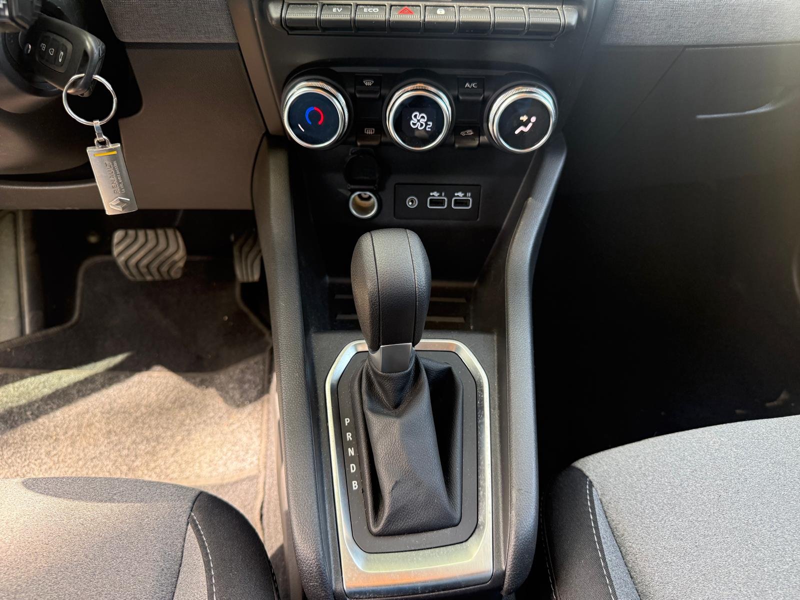 RENAULT Clio V (5) E-TECH 1.6 145Ch Hybrid “EQUILIBRE”