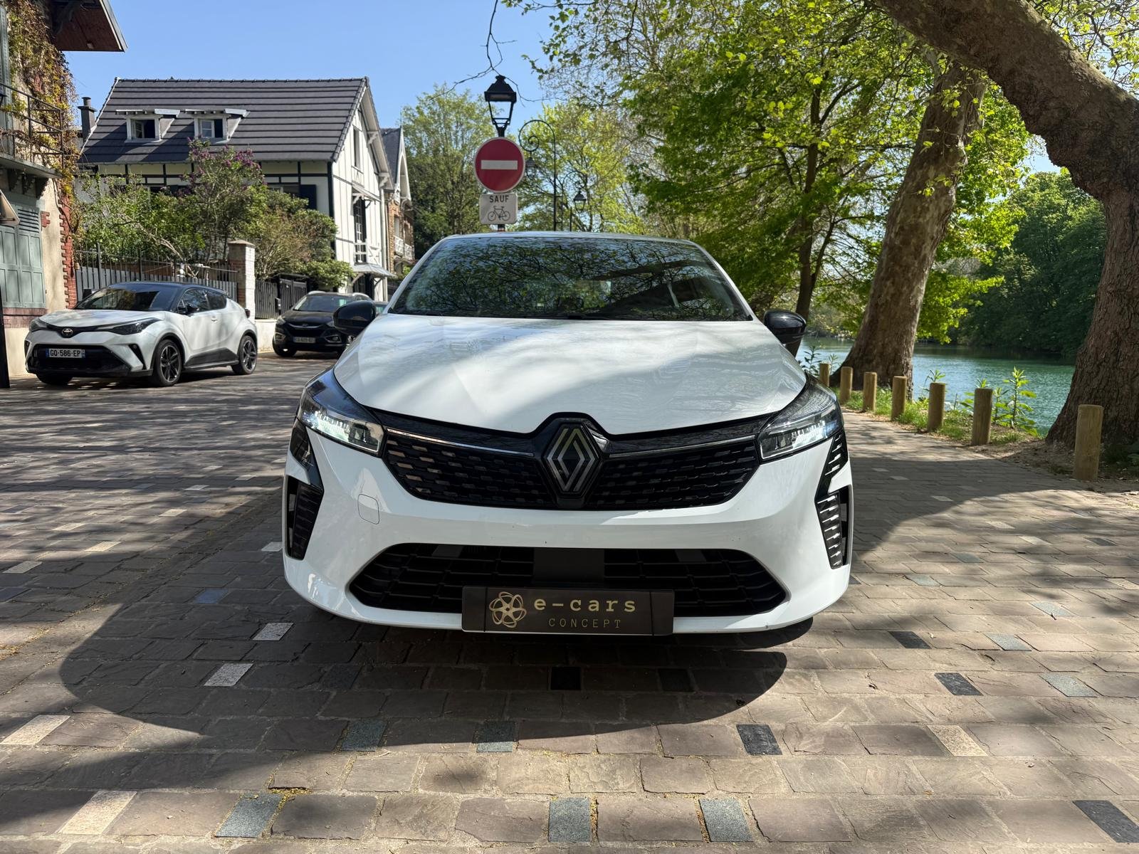 RENAULT Clio V (5) E-TECH 1.6 145Ch Hybrid “EQUILIBRE”