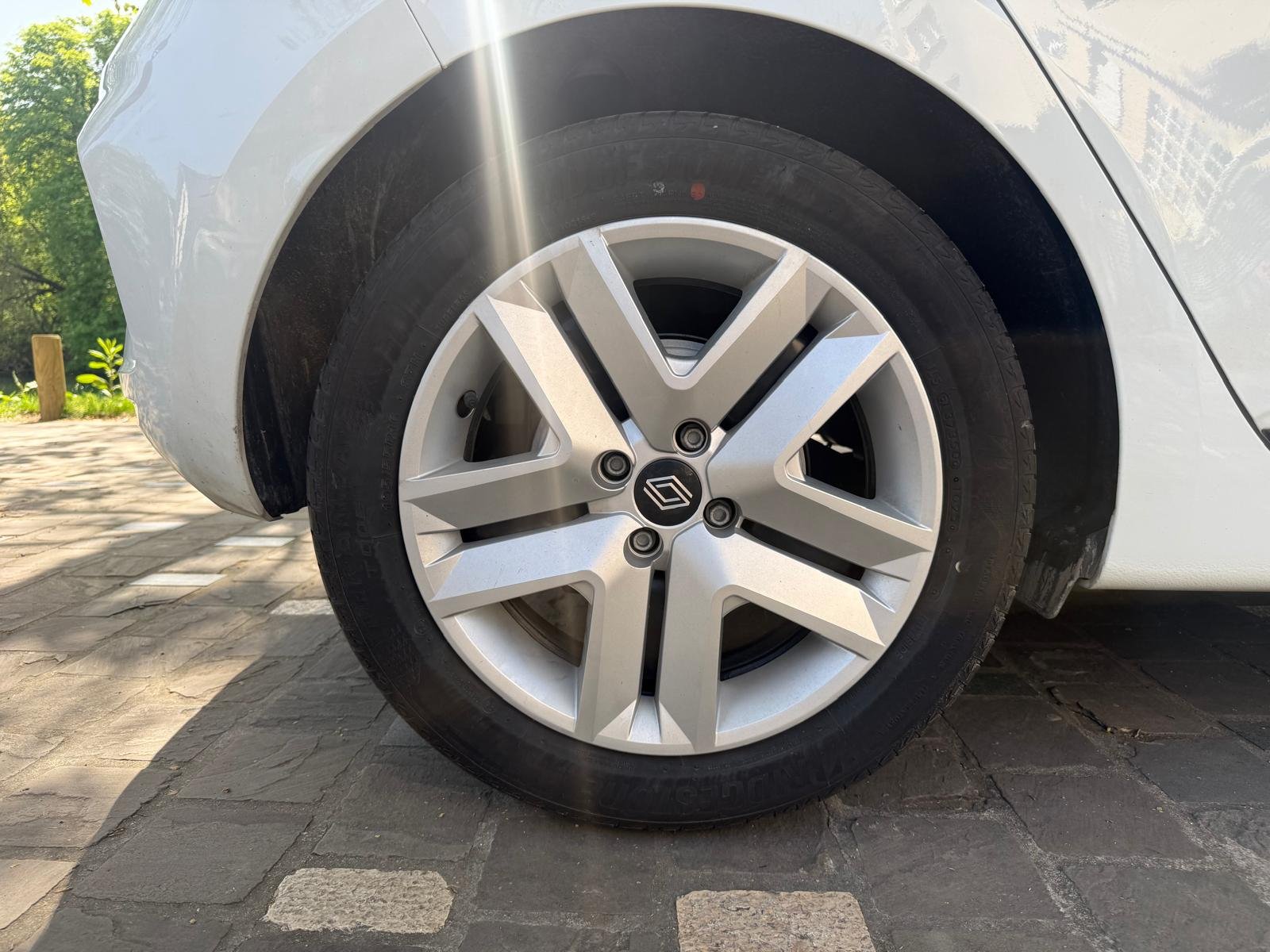 RENAULT Clio V (5) E-TECH 1.6 145Ch Hybrid “EQUILIBRE”